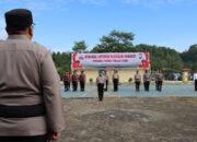 Kapolres Toraja Utara Pimpin Upacara Kenaikan Pangkat 13 Personel Periode 1 Januari 2025.