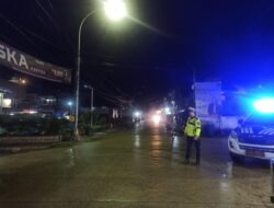 Personel Satlantas Polres Mamasa Laksanakan Patroli Blue Light untuk Jaga Kamtibmas Malam Hari