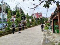 Satuan Samapta Polres Mamasa Gelar Patroli Jalan Kaki Untuk menjaga Kamtibmas Tetap Aman Kondusif