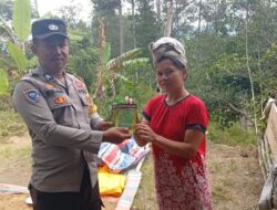 Bhabinkamtibmas Polsek Mamasa Sambangi Warga dan Serahkan Bibit Tanaman Sayur