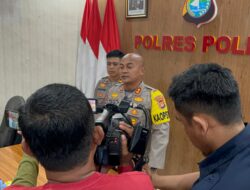 Kapolres Polman Gelar Konferensi Pers Terkait Pemecatan Anggota dan Pemberian Penghargaan