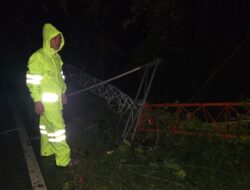 Bhabinkamtibmas Polsek Bambalamotu Pantau Tower Stasiun Radio Pemancar Tumbang