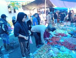 Polsek Malunda Pantau Harga Sembako di Pasar Maliaya Jelang Ramadhan