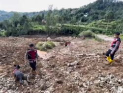 Bersama Polres Toraja Utara, K9 Polda Sulsel Temukan 2 dari 12 Jenazah Makam Yang Tertimbun Longsor Di Rindingallo