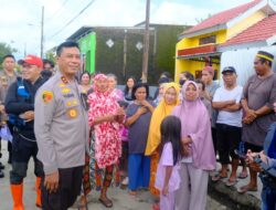 Kapolda Sulsel Tinjau Lokasi Banjir di Antang, Salurkan Bantuan untuk Warga Terdampak.