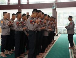 Polda Sulbar Gelar Sholat Gaib untuk Tiga Personel yang Gugur Saat Penggerebekan Sabung Ayam