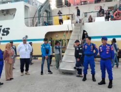 Personel Sat Polair Polres Majene Maksimalkan Pengamanan Pemberangkatan KM. Sabuk Nusantara 93 Perintis