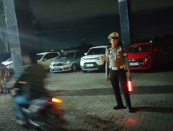 Polres Gowa Ciptakan Suasana Aman, Amankan Masjid Saat Tarawih dan Atur Lalu Lintas.