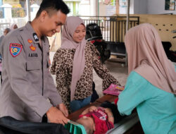 Bhabinkamtibmas Kelurahan Banggae Dampingi Kegiatan Posyandu Lestari untuk Cegah Stunting