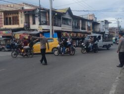 Wakapolsek Tinambung Pimpin Pengamanan dan Pengaturan Lalu Lintas Menjelang Buka Puasa di Wilayahnya