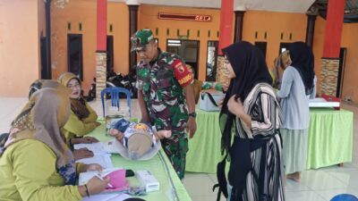 Wujud Kepedulian Babinsa Desa Sekarjoho Kepada Kesehatan Balita