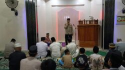 Tim Safari Ramadhan Polres Majene Sampaikan Pesan Kamtibmas di Masjid Nurul Ilham