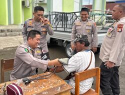 Ramadan Penuh Berkah, Biddokes Polda Sulbar Gelar Pemeriksaan Kesehatan dan Pemberian Vitamin Gratis untuk Masyarakat
