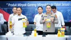 Polri Ungkap Kecurangan Minyak Goreng di Depok, Ribuan Liter Disita.