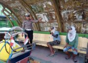 Satlantas Polres Majene Berikan Imbauan Tertib Lalu Lintas kepada Tukang Becak di Jalan Jend. Sudirman