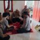 Sebagai bentuk kepedulian Kapolsek Somba Opu jenguk personil polri yang sakit di wilayahnya.*