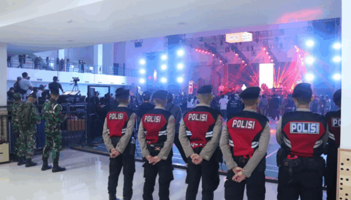 Puluhan Personel Aparat Kepolisian Amankan Pertunjukan Konser Musik Moro-Moro Fest Vol. 1