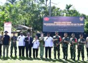 Komandan Pasmar 3 Hadiri Upacara Penutupan TMMD Ke-124 Tahun 2025 Di Kampung Yeflio