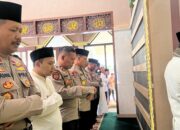 Polresta Banyuwangi Gelar Sholat Ghaib untuk Korban KMP Tunu Pratama Jaya