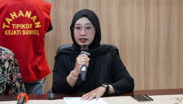 OTT di Kantor Camat Pagar Gunung, Dua Tersangka Ditahan Kejati Sumsel