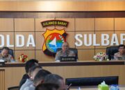 Kapolda Sulbar Perintahkan Jajaran Tingkatkan Strategi Pengamanan Unjuk Rasa untuk Cegah Anarkisme