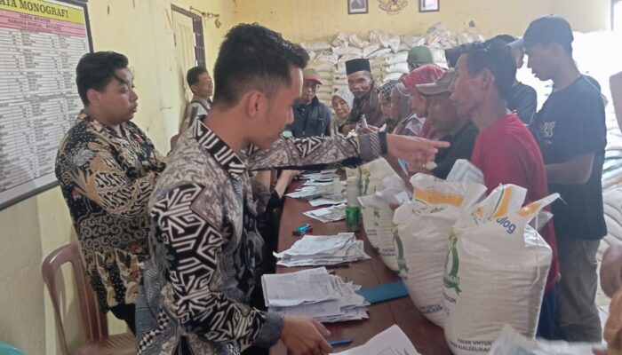 Pemdes Neglasari Salurkan Beras Periode Bulan, Juni -Juli 2025 .Sebanyak 1.008 KPM