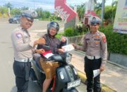 Semarak HUT ke-80 RI, Satlantas Polres Pasangkayu Tebar Semangat Nasionalisme dan Tertib Lalu Lintas