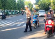 Pelayanan Pagi Hari, Satlantas Polres Majene Gelar Commander Wish di Ruas Jalan Strategis