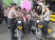 Menyemarakkan HUT ke-80 RI, Kapolres Pasuruan Pasang Umbul-Umbul, Bendera, dan Hias Kendaraan Dinas