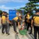 Polresta Mamuju Bersama Pemkab Gelar Jumat Bersih di Pesisir Pantai Arteri, Sambut Festival Sandeq Silumba 2025