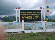 Terkait Ziarah, Dinsos Manggarai Gencar Bersihkan TMP Lalong Tana.