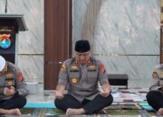 Kapolda Sulbar Ajak Anak Yatim dan Jamaah Panjatkan Doa untuk Kemaslahatan Negeri