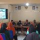 Bhabinkamtibmas Polsek Pamboang Tekankan Pentingnya Imunisasi dan Kamtibmas pada Rapat Koordinasi Posyandu