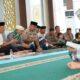 Polda Sulbar Eratkan Kebersamaan dengan Anak Yatim dan Personel dalam Program Jumat Berkah