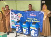 Wujud Peduli Lingkungan Sekolah, Cimory Sumbang 3 Tong Sampah untuk SDN Pasir Gombong 01 Bekasi