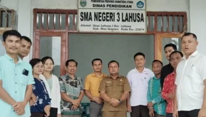 Komite SMA NEGERI 3 LAHUSA Apresiasi Kepemimpinan PANISMAN BUULOLO S.Pd.,MM