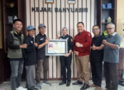 Kajari dan Kasi Pidsus Terima Anugerah SMSI Banyuasin