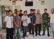 Bhabinkamtibmas Polsek Campalagian Polres Polman Mediasi Keluhan Warga Terkait Pembakaran Arang Tempurung