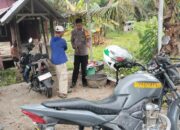 Bhabinkamtibmas Polsek Sarudu Datangi TKP Pencurian Motor Dinas Desa di Saptanajaya