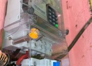 Setelah Viral Nenek Janda Di Nias Selatan Memohon Bantuan Bupati Agar KWH Meteran Listriknya Dipasang Kembali “Akhir nya Terkabulkan” .