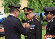 Polres Maros Gelar Upacara Penganugerahan Tanda Kehormatan dan Penghargaan Personel