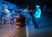 Patroli Malam Blue Light Ditlantas Polda Sulbar Jaga Keamanan dan Keselamatan Berkendara