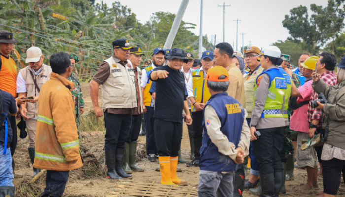 Jalur Grobogan Arah Semarang Putus Total, Gubernur Instruksikan Percepat Pemasangan Jembatan Armco