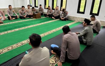 Binrohtal Polres Mamasa: Perkuat Iman dan Karakter Personel Melalui Siraman Rohani