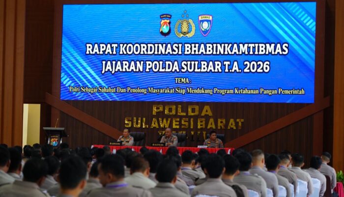 Kapolda Sulbar Percayakan Keamanan kepada Bhabinkamtibmas, Dorong Adaptasi dengan Generasi Z