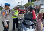 Operasi Keselamatan di Depan Gerbang Terminal Simbuang, Petugas Ajak Tertib dan Selamat Berkendara