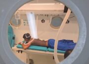 Gerak Cepat TNI AL, RSAL Jala Ammari Kodaeral VI Tangani Korban Kecelakaan Kapal Nelayan di Pelabuhan Paotere Makassar