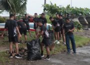 Wujudkan Instruksi Presiden, Prajurit Kodaeral VI Konsisten Jaga Kebersihan Pantai Jalaria