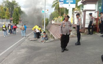 Jamin Keamanan Penyampaian Aspirasi, Personel Polres Majene Kawal Aksi Damai PMII