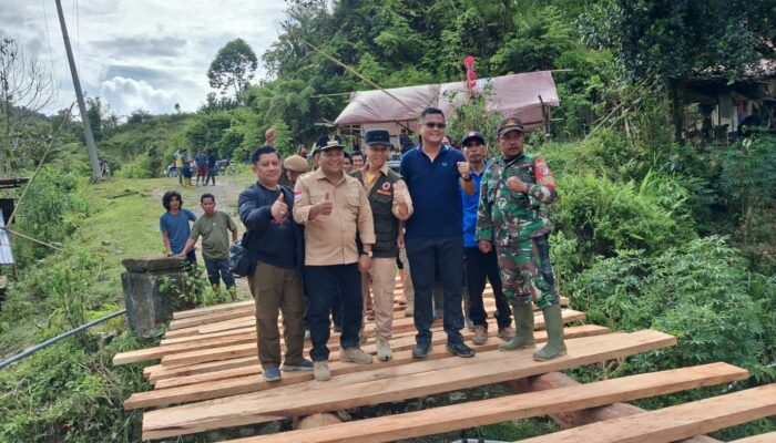 Jembatan Utama Poros Matangnga–Keppe di Desa Botteng Ambruk, Penanganan Darurat Dilakukan Dinas PUPR Sulbar